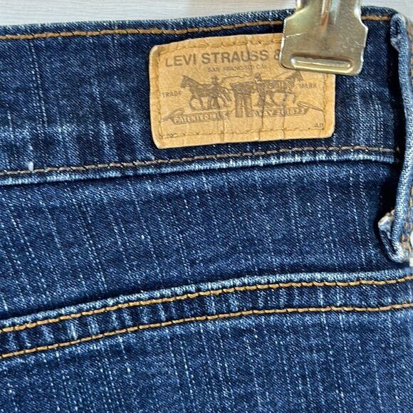 Levi's 512 Jean Size 6 Capri Perfectly Slimming Denim - Picture 6 of 12
